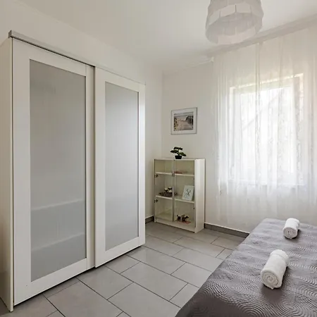 Lexi With Evcharger Апартаменты *