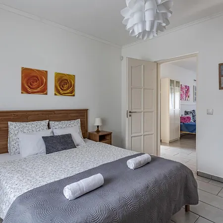 Lexi Guesthouse with EVcharger Balatonboglár *