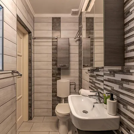 Lexi With Evcharger Апартаменты *