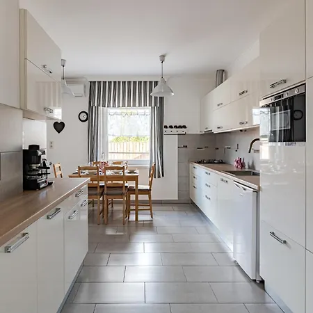 Διαμέρισμα Lexi With Evcharger