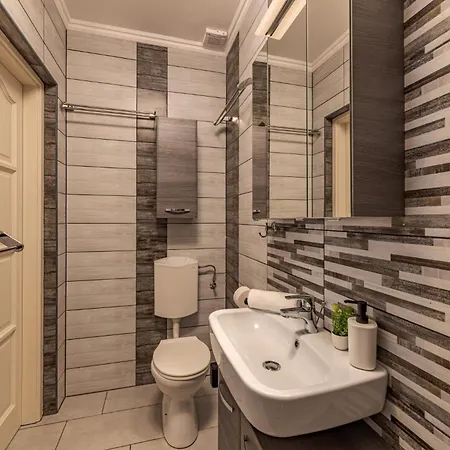 Apartamento Lexi Guesthouse with EVcharger Balatonboglár