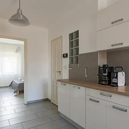 Apartamento Lexi Guesthouse with EVcharger Balatonboglár *