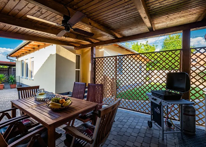 Lexi With Evcharger Balatonboglár